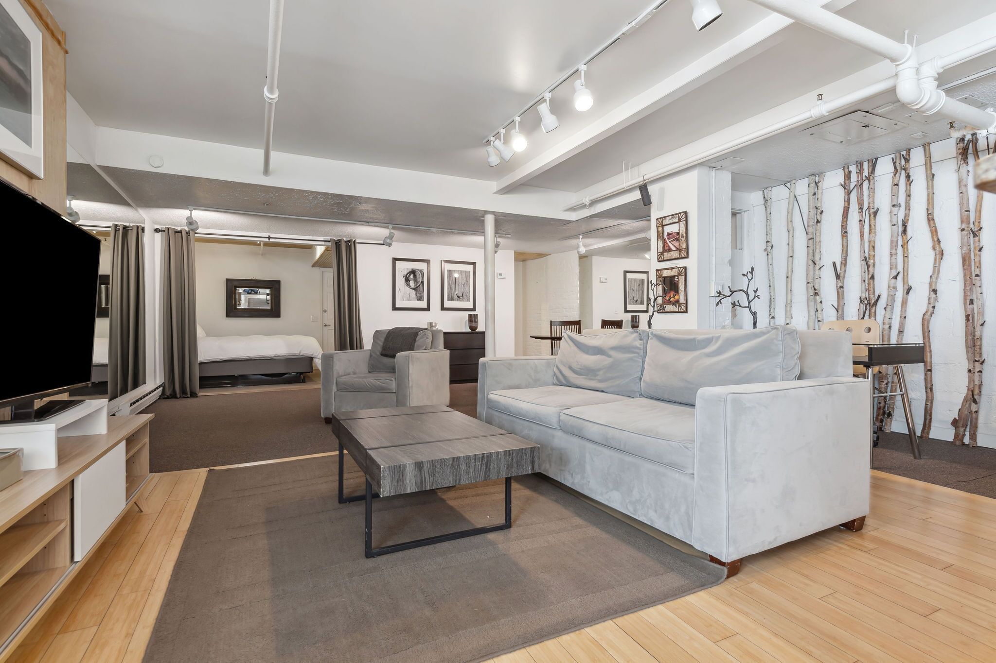 studio suite, 1 king bed with sofa bed (suite 09: king obstructed) | lounge