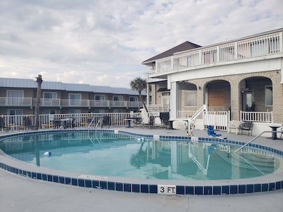 Topaz Motel