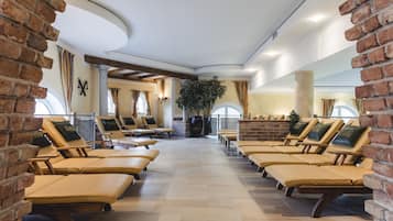 Behandlungsräume für Paare, Sauna, Whirlpool, Dampfbad