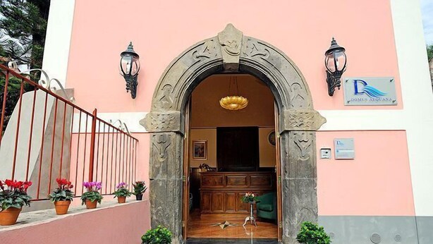 Entrada de la propiedad