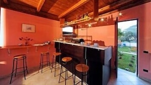 Bar (en la propiedad)