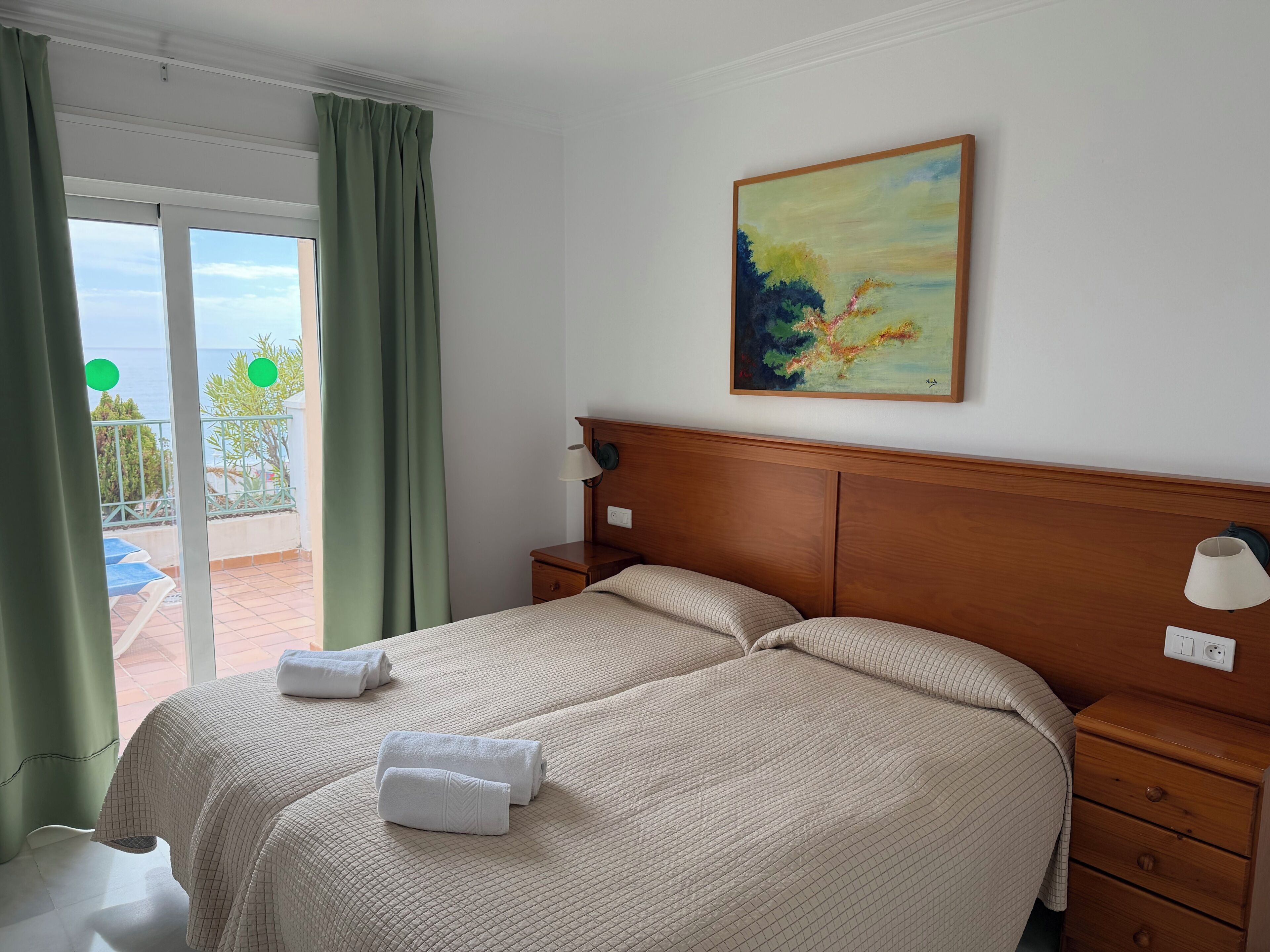 Deluxe-Apartment, 2 Schlafzimmer, Meerblick | Bügeleisen/Bügelbrett, kostenloses WLAN, Bettwäsche