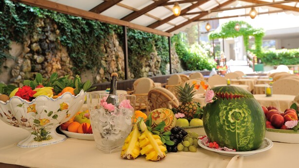 Petit déjeuner buffet compris tous les jours