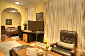 Exclusive Suite, 1 Bedroom, Terrace - Boutique Hotel Rose Diplomatique (Skopje)