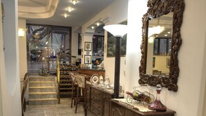Interior entrance - Boutique Hotel Rose Diplomatique (Skopje)