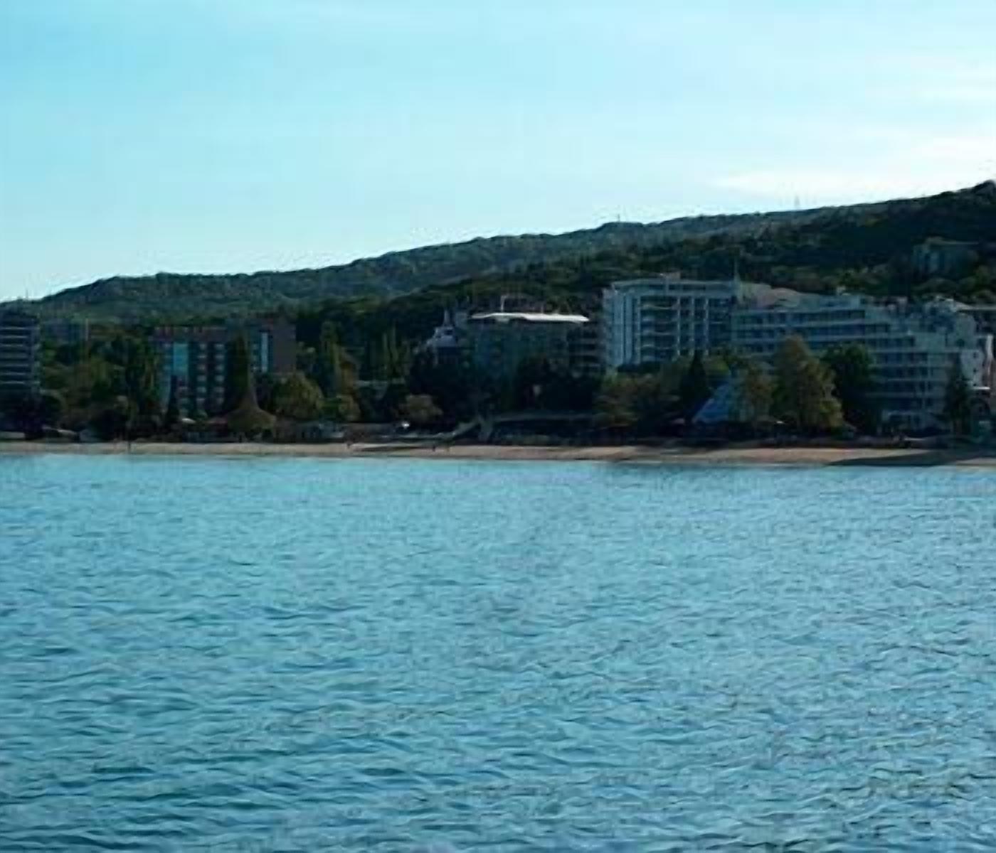 Strand