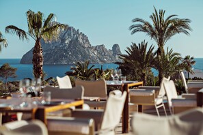 3 restaurantes, café da manhã, culinária italiana