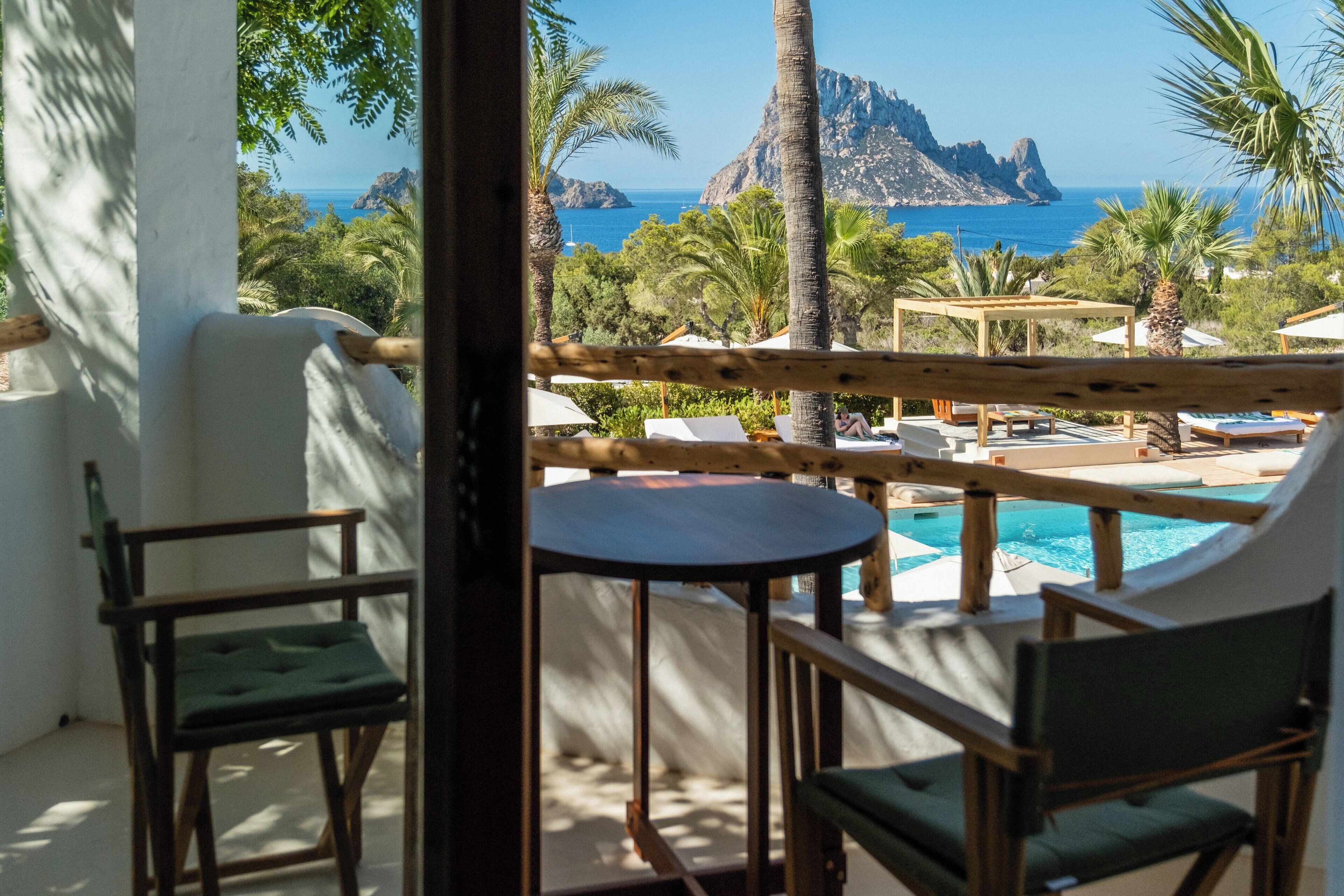 Deluxe Es Vedrà Sea View | Sengetøy av topp kvalitet, dundyner, memory foam-senger og minibar