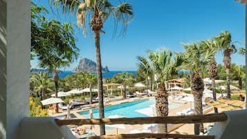 Deluxe kamer | Luxe beddengoed, donsdekens, bedden met traagschuimmatrassen