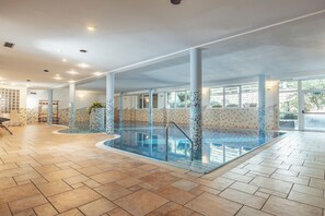 Innenpool, Liegestühle