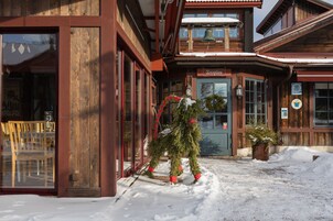 Fachada de la propiedad