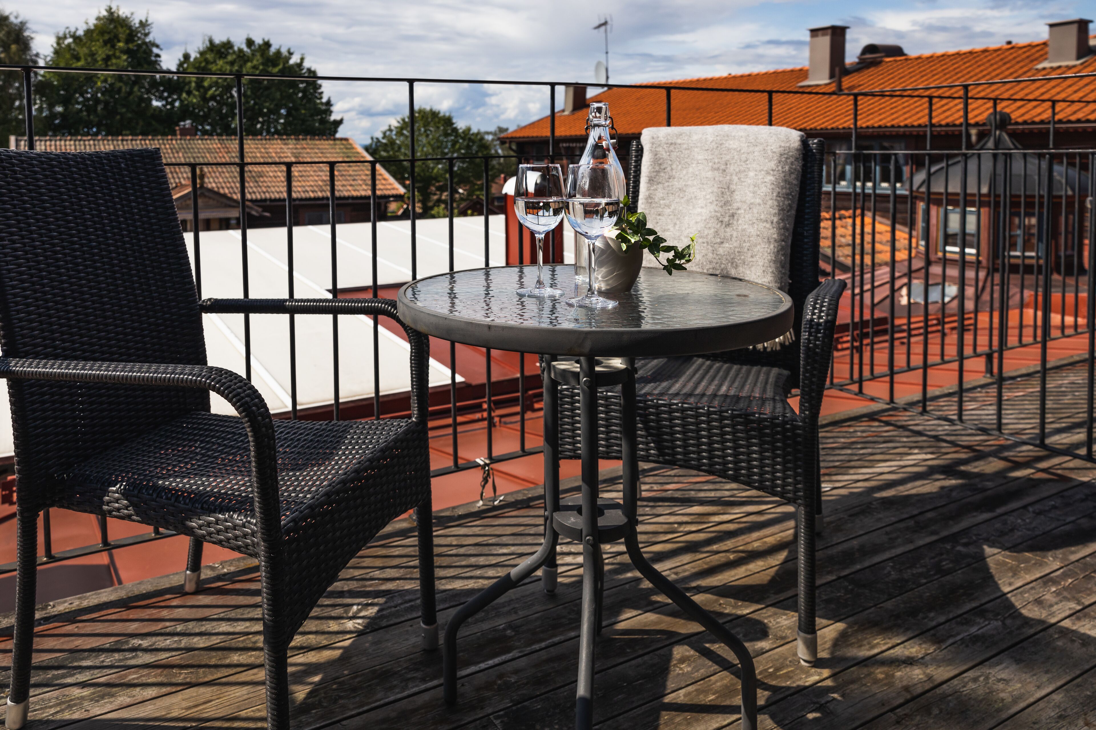 suite, lake view | room amenity