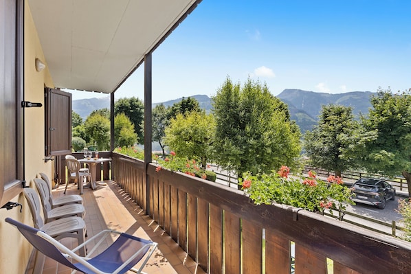 Panoramic Apartment, 1 Bedroom, Balcony, Valley View (5 pax) | Terrace/patio