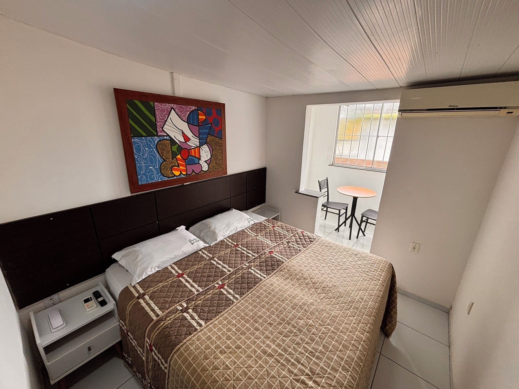Quarto Duplo com Cama de Casal | Wifi gratis y ropa de cama