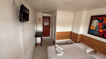 Apart Quadruplo 1 cama de casal e 1 beliche | Truy cập Internet không dây miễn phí, bộ trải giường
