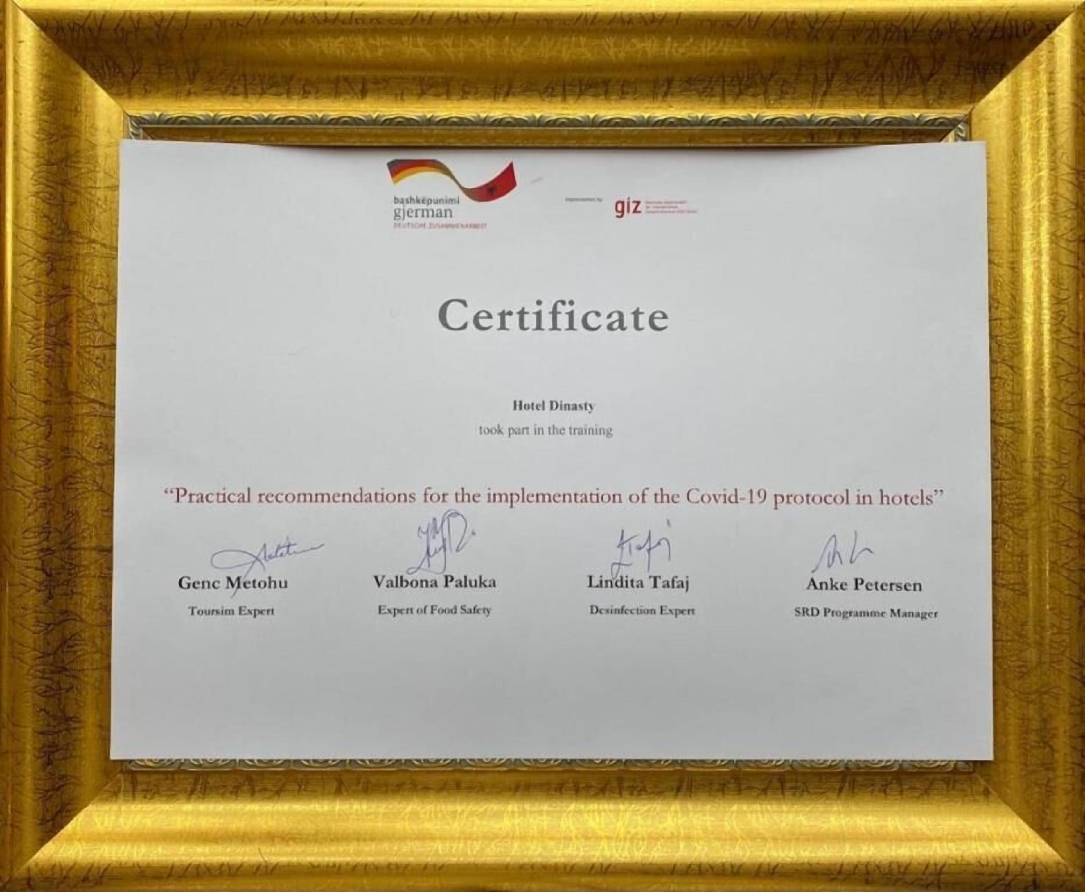 Foto - Dinasty Hotel