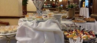 Dinasty Hotel