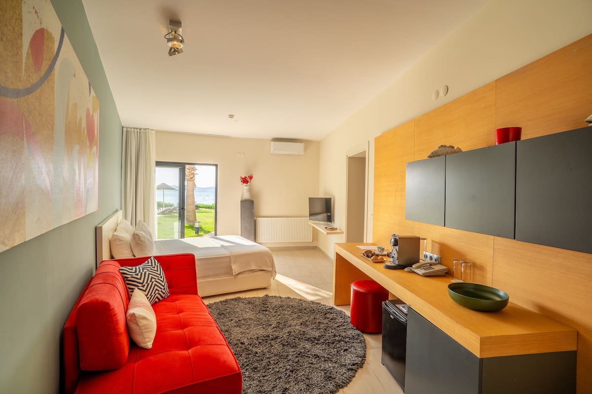 Suite familiar | 1 habitación, minibar, caja de seguridad en la habitación y escritorio
