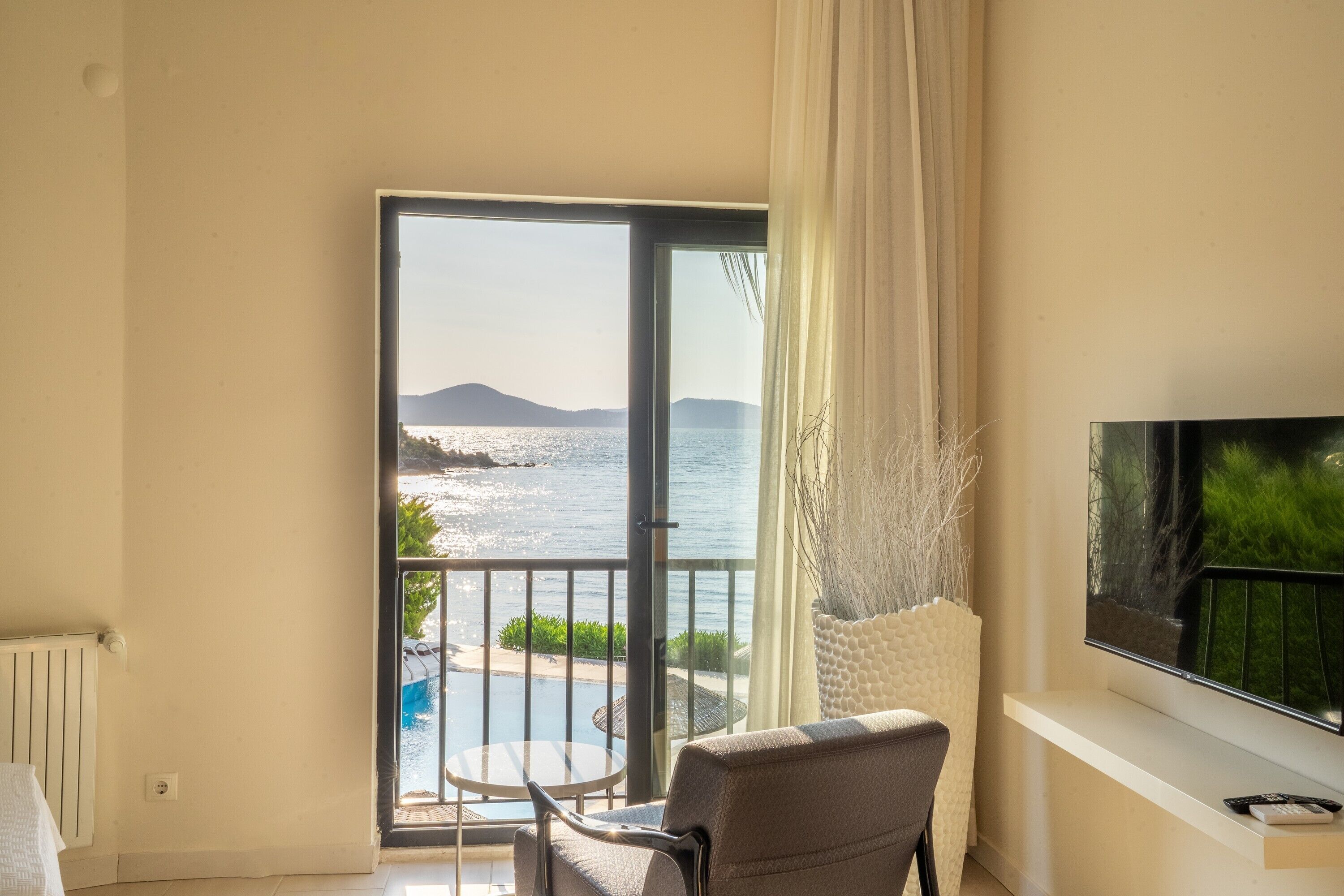 family suite | living area | lcd tv