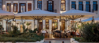 Civitas Suites Hotel