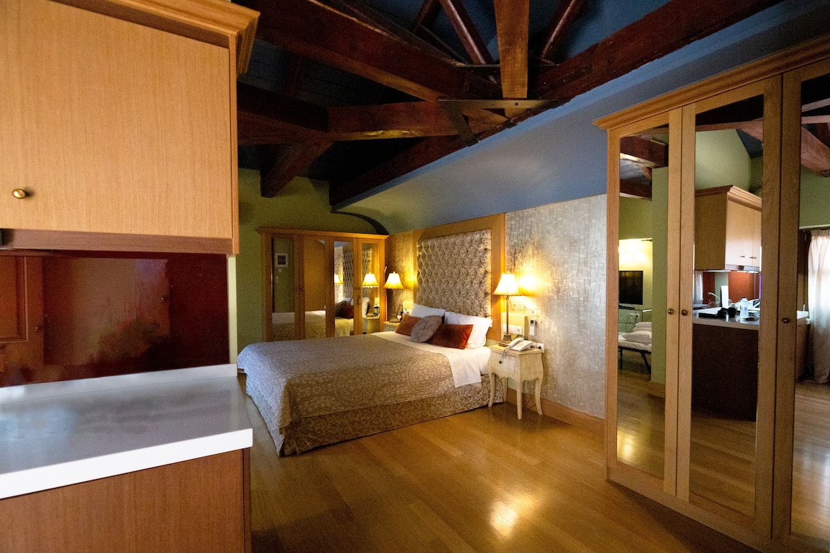 Comfort-Suite | Bettwäsche aus ägyptischer Baumwolle, Schreibtisch