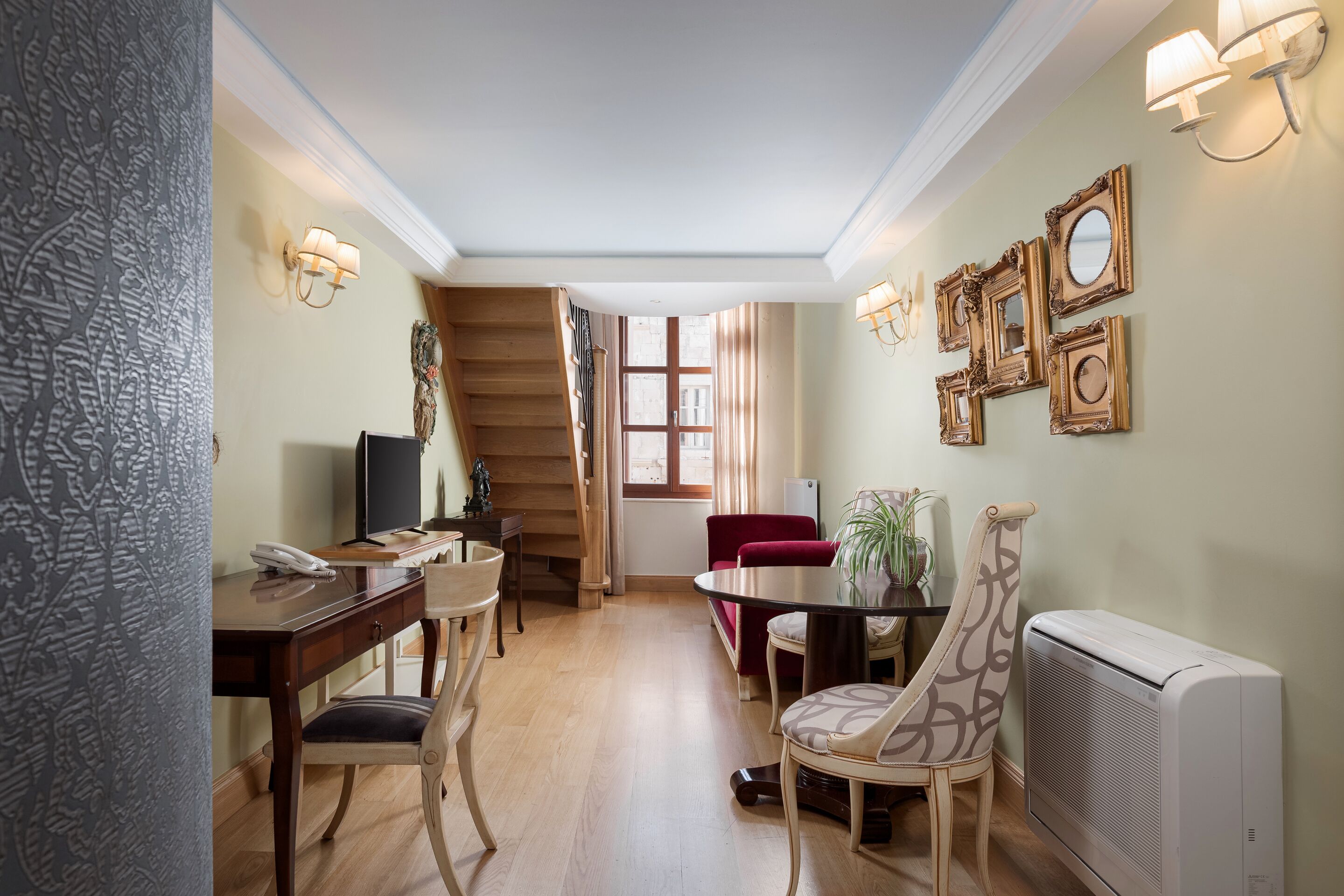 Suite Deluxe, vue ville | Draps en coton égyptien, couette en duvet d'oie