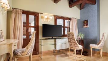 Comfort Suite | Egyptian cotton sheets, down comforters, memory foam beds, in-room safe