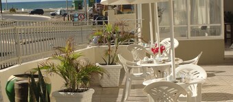 Patamares Praia Hotel