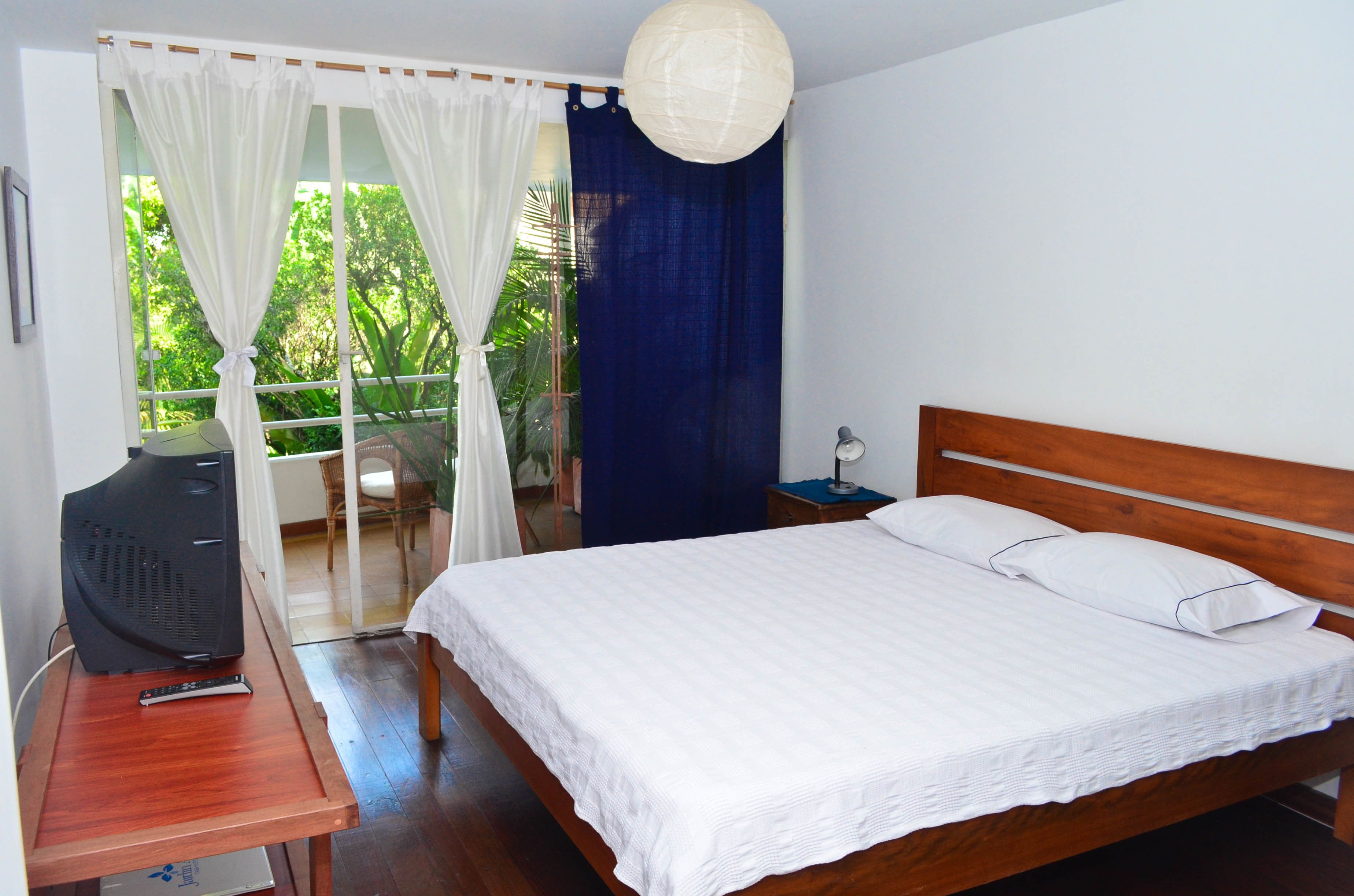 deluxe double room, balcony | free wifi, bed sheets