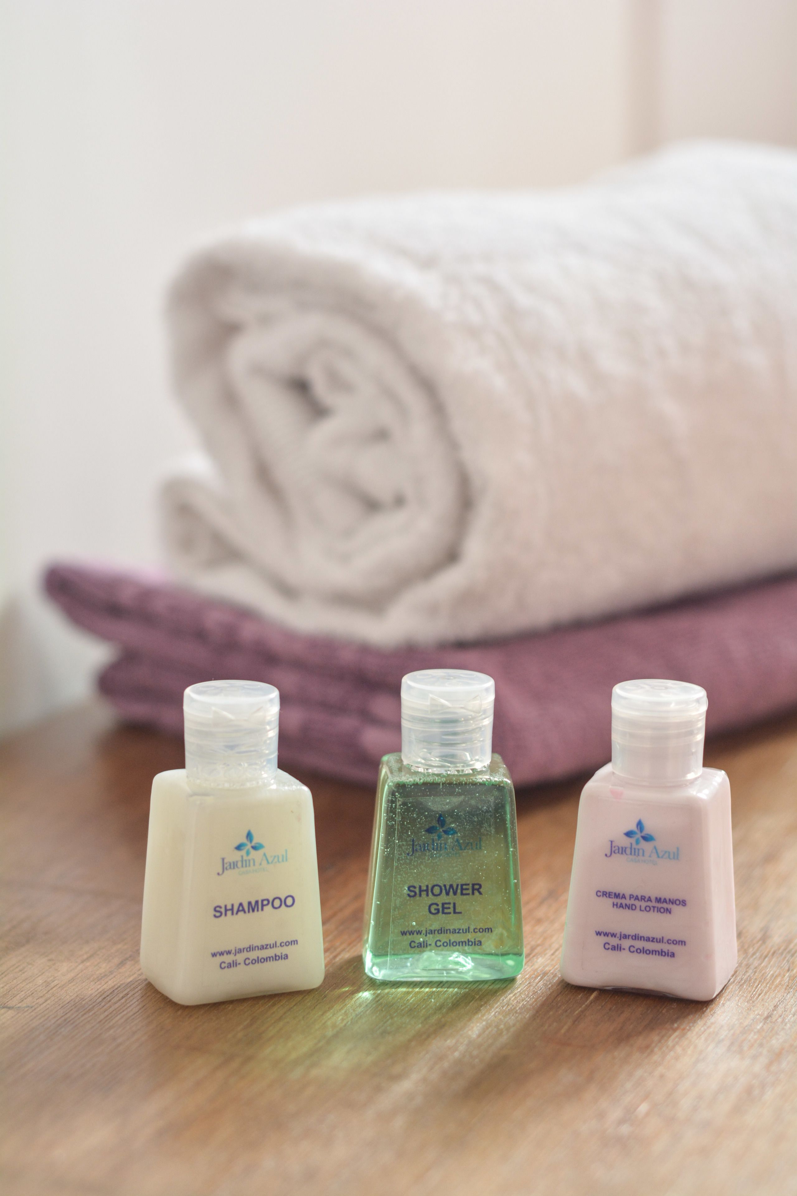 deluxe double room, balcony | bathroom | shower, towels