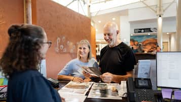 Inn-/utsjekkingsautomat