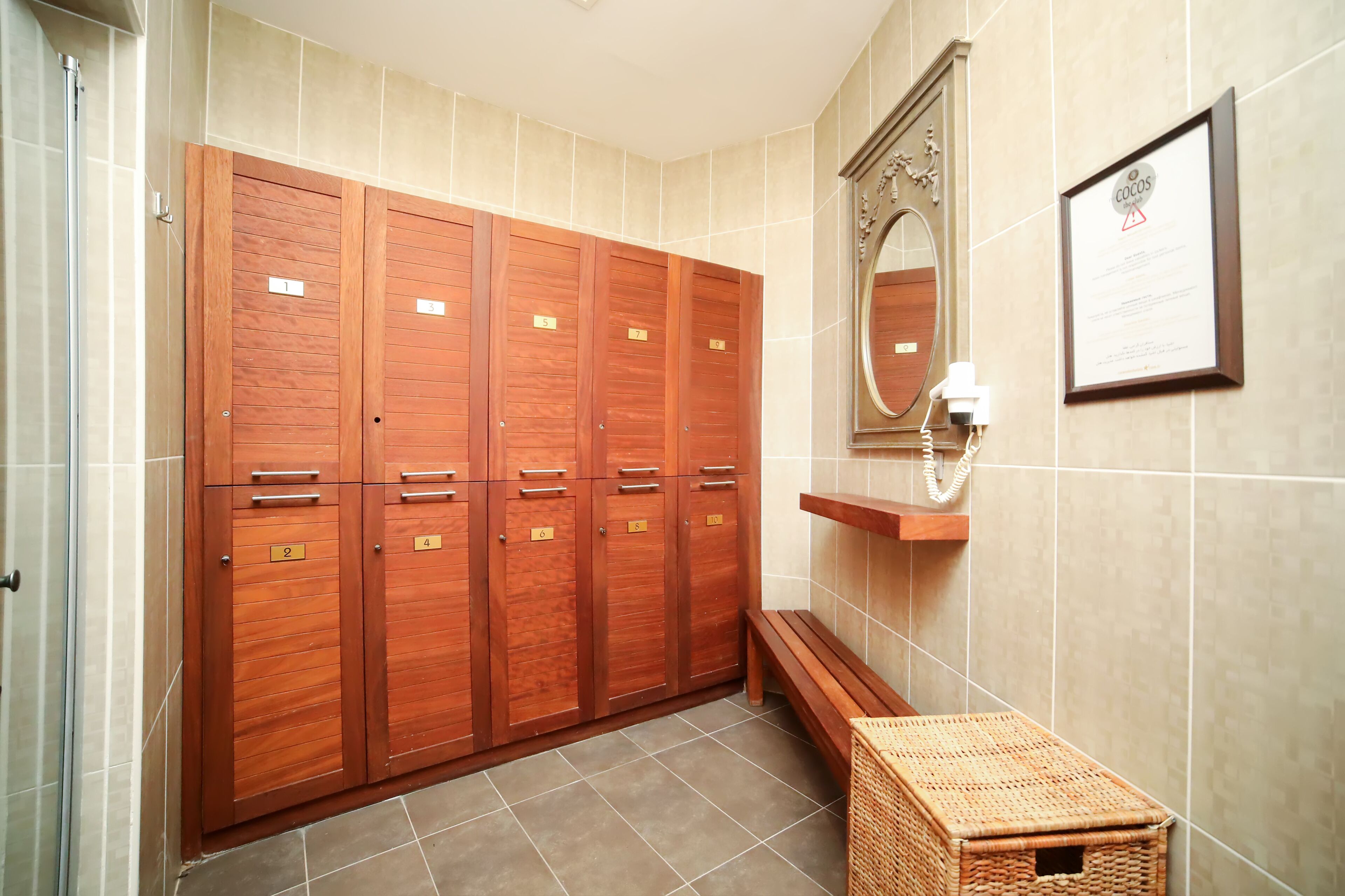 sauna, turkish bath/hammam, body treatments, aromatherapy