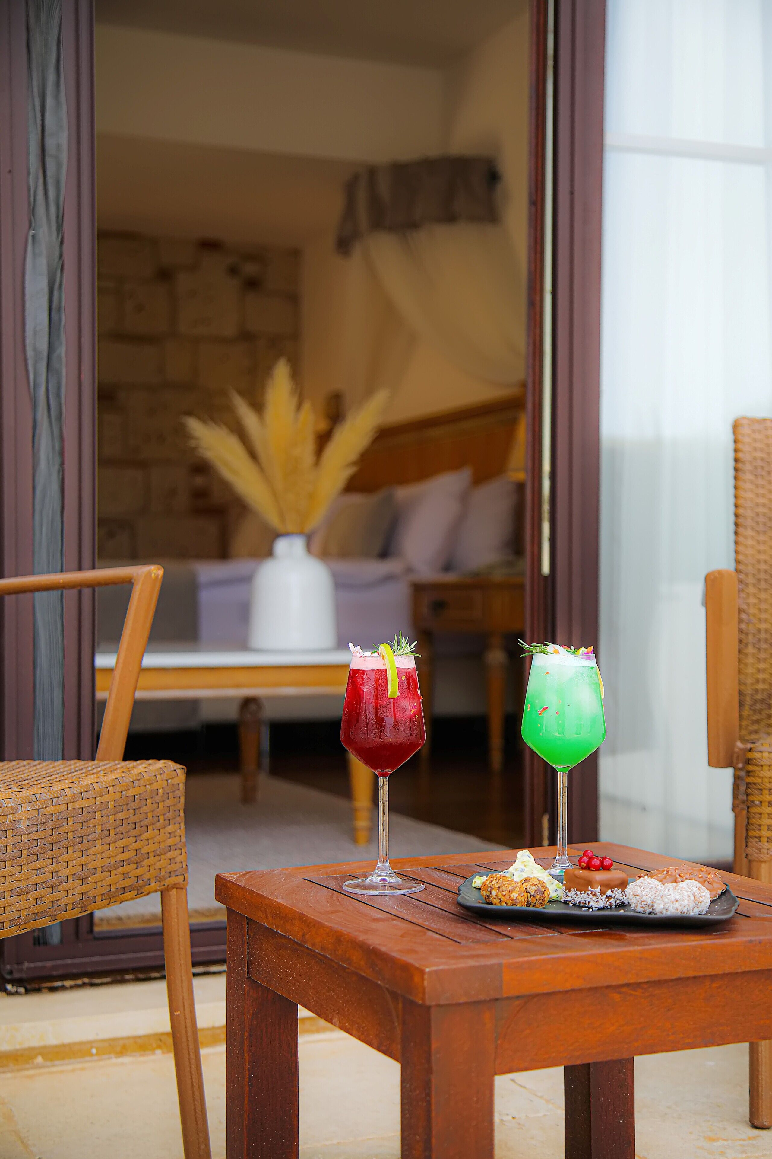 Quarto superior, sacada (Land View) | Área de estar | TV LCD 32 polegadas com canais via satélite, TV