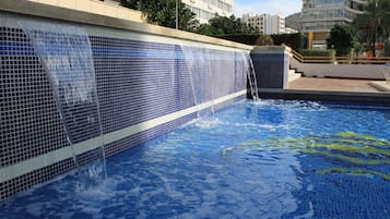 Outdoor pool, pool loungers
