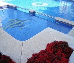 屋外プール、サンラウンジャー