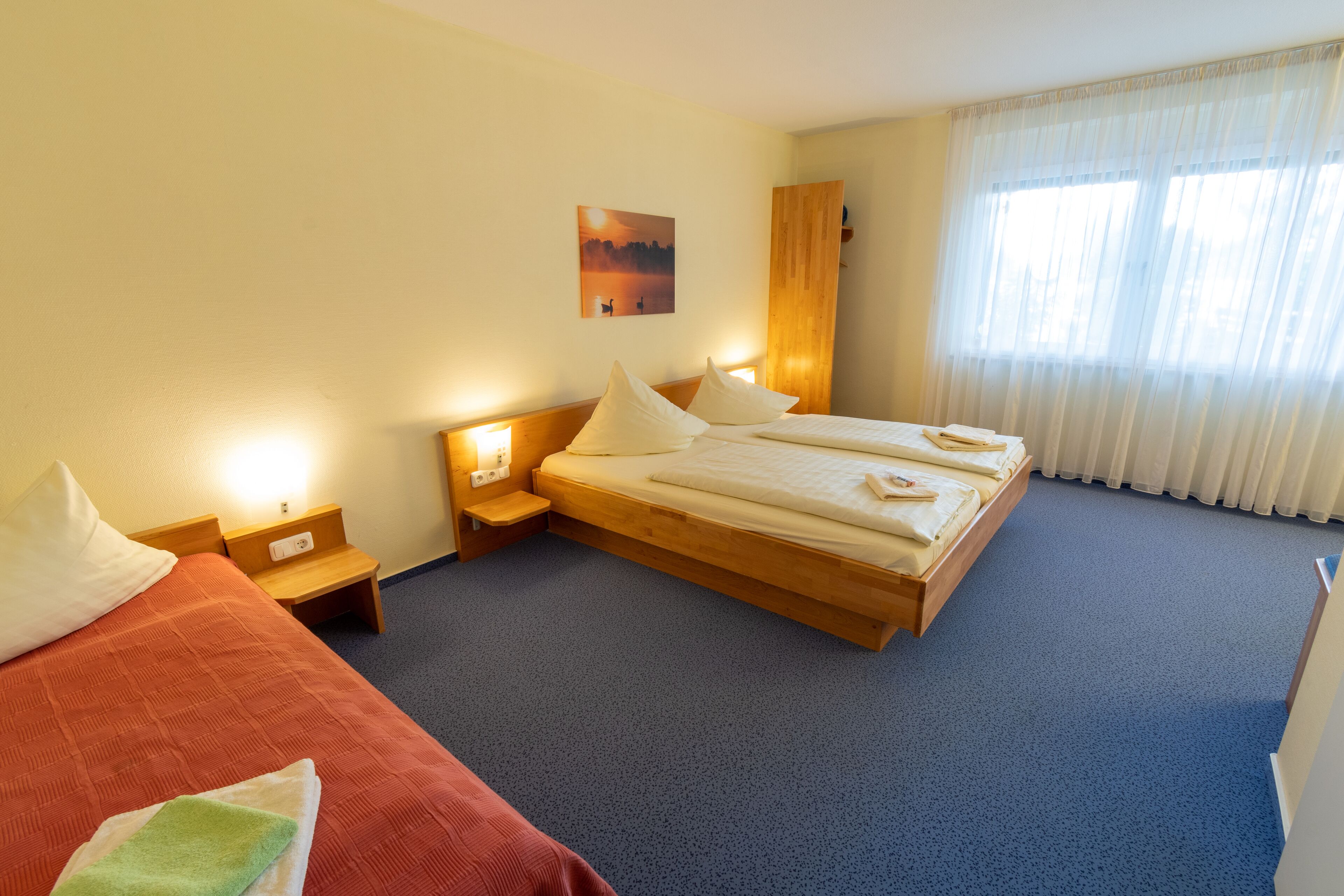 standard triple room | hypo-allergenic bedding, desk, free wifi, bed sheets