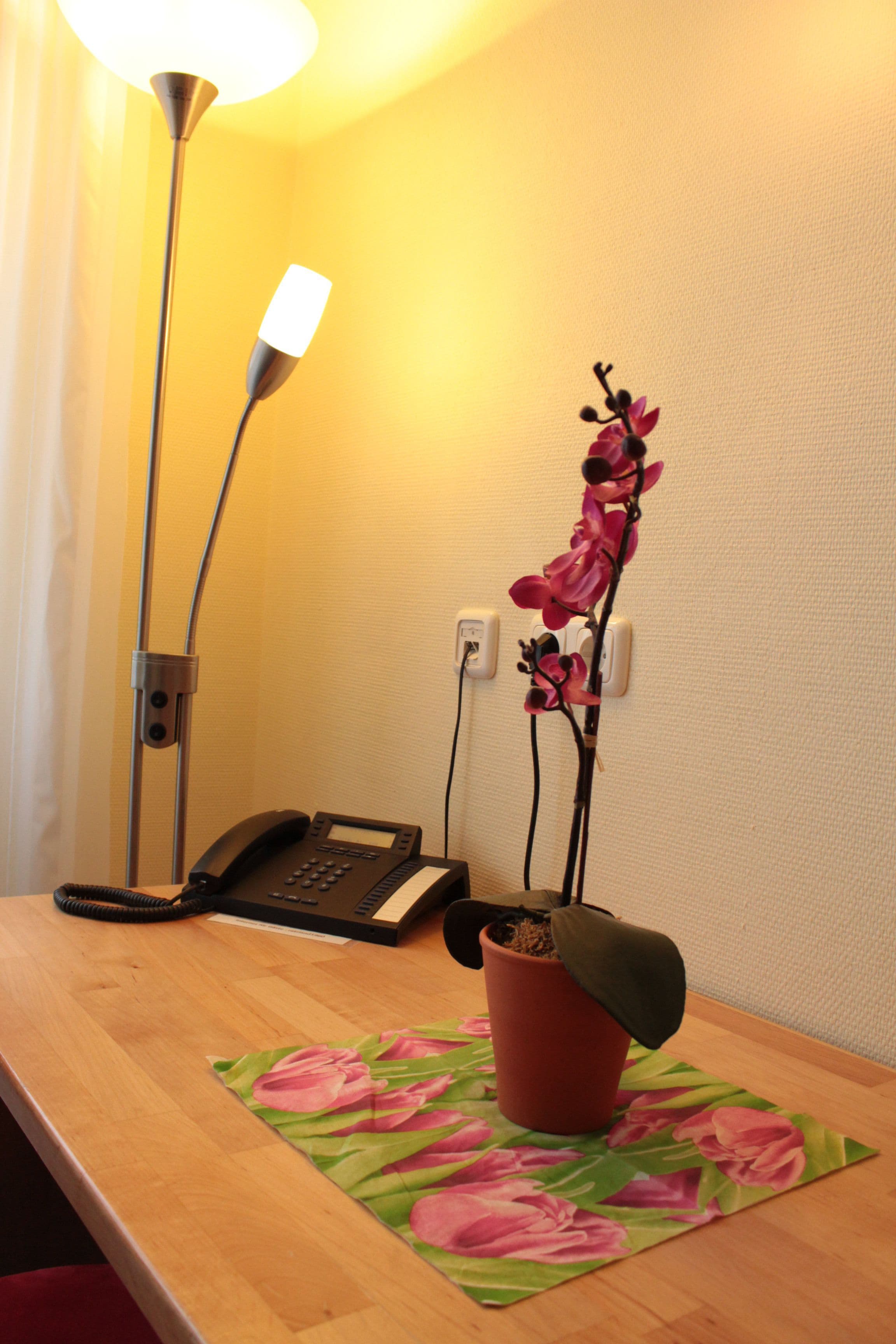 in-room business centre