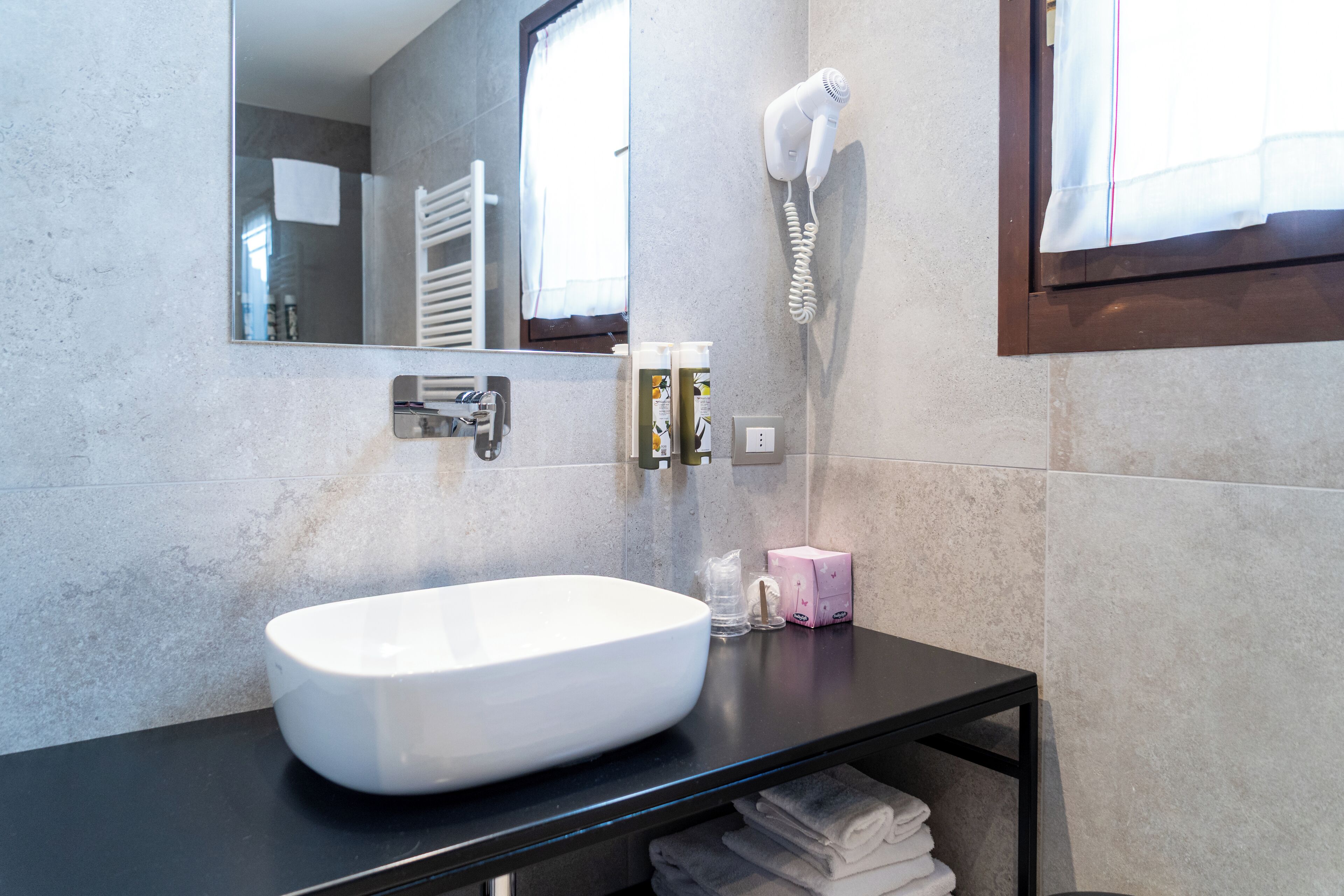 Photo - Hotel Désirée by Double Hospitality
