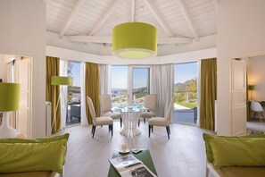 Superior Villa | Living area | 32-inch LCD TV with satellite channels, TV, DVD player - Salvator Villas & Spa Hotel (Parga)