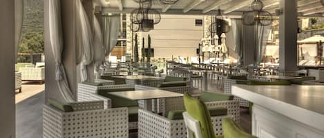 Bar (en el alojamiento)