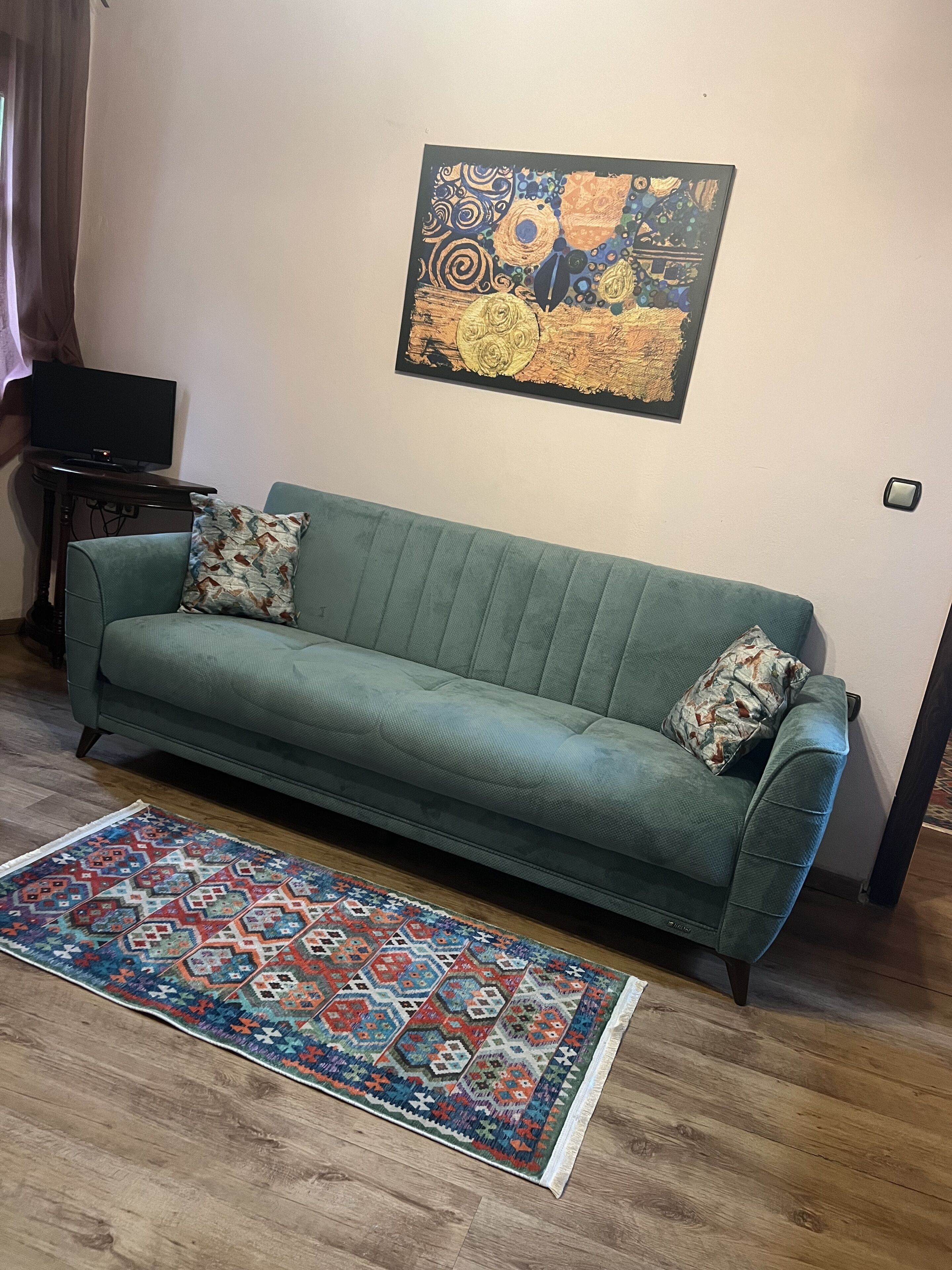 deluxe room | premium bedding, pillow-top beds, minibar, in-room safe