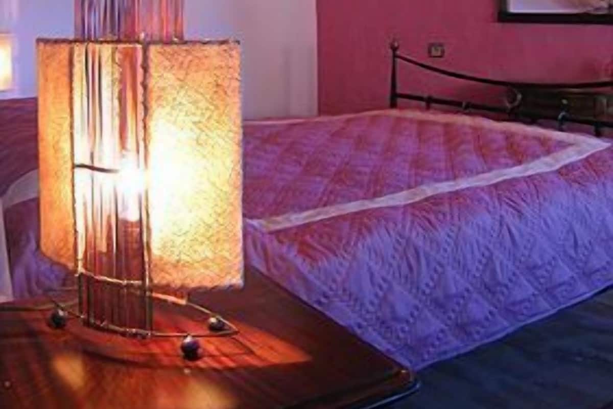 Luxe beddengoed, pillowtop-bedden, een minibar, een kluis op de kamer
