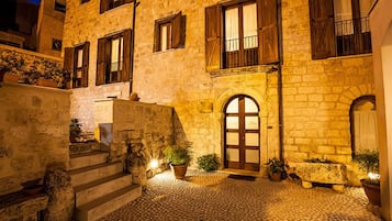 Facciata della struttura