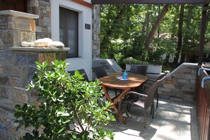 Terrace/patio - Platanofylla Studios & Apartments (South Pelion)