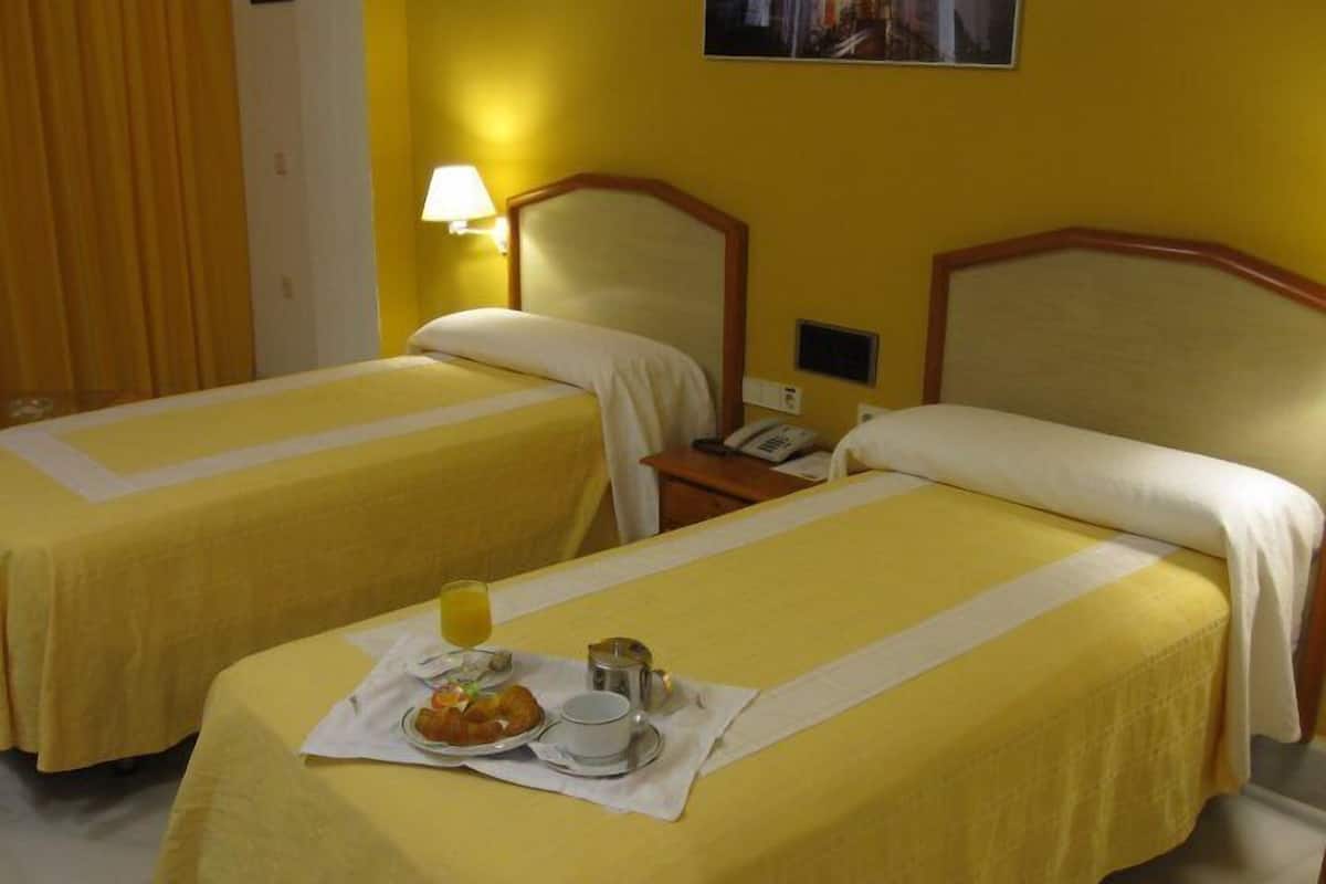 Twin Room with parking