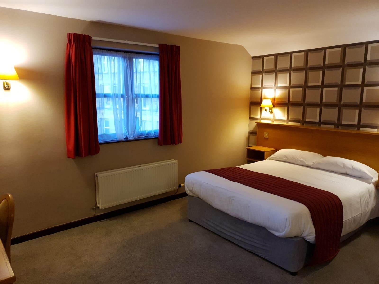 deluxe double room, 1 king bed, non smoking | interior