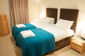 公寓, 3 間臥室 | 高級寢具、熨斗/熨衫板、嬰兒床 (收費)、摺床/加床 (收費)