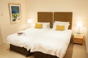 Apartment, 3 Bedrooms - Clarendon House And Gardens (Richmond)