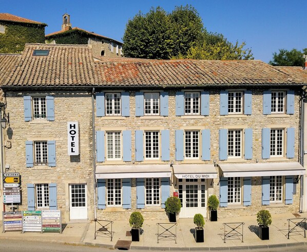 Front of property - Hôtel du Midi (Visan)