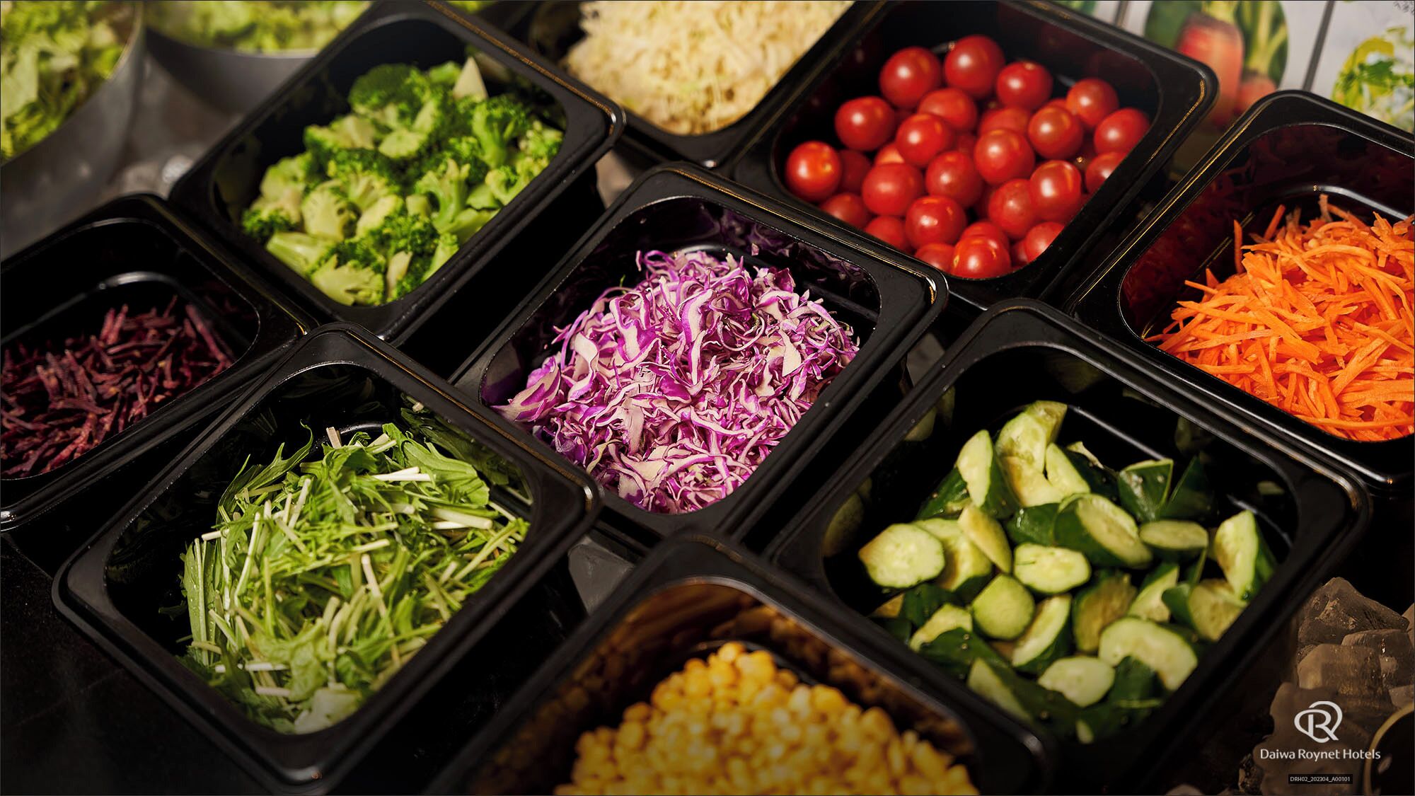 daily buffet breakfast (jpy 2200 per person)